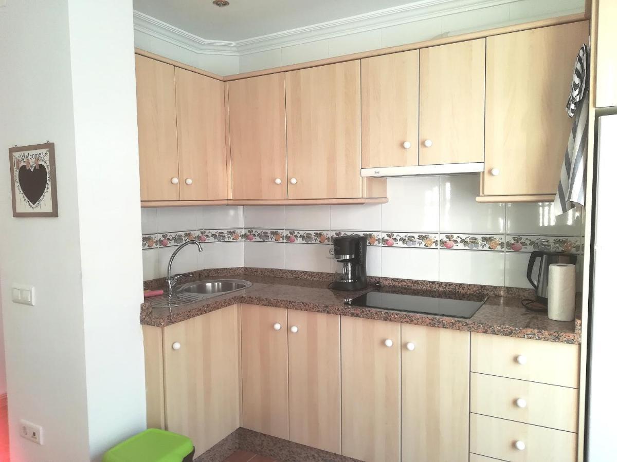 Burriana Holiday Apartments 네르하 외부 사진