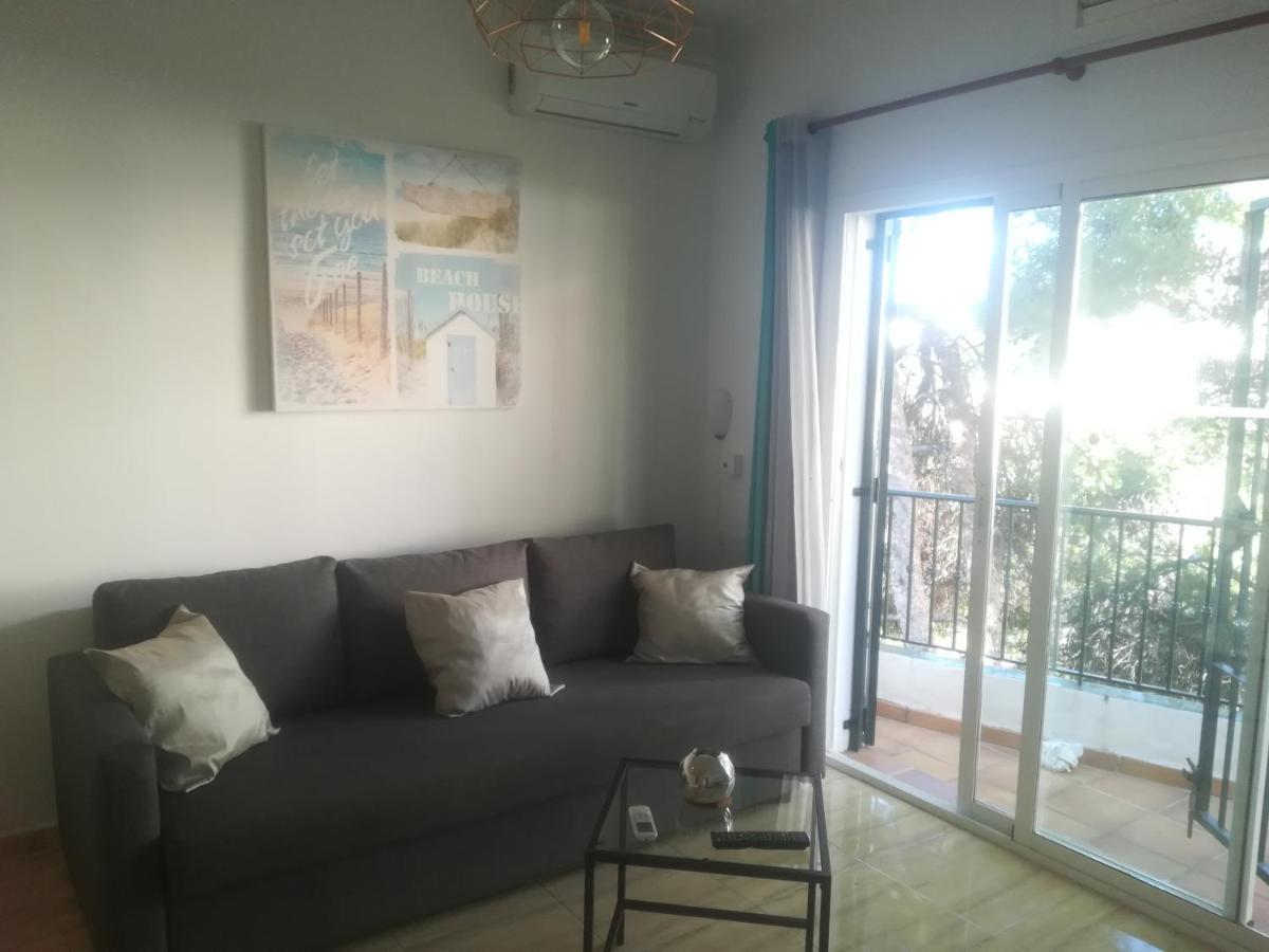 Burriana Holiday Apartments 네르하 외부 사진