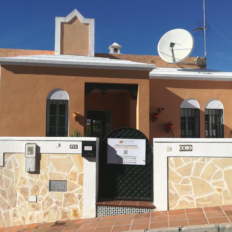 Burriana Holiday Apartments 네르하 외부 사진