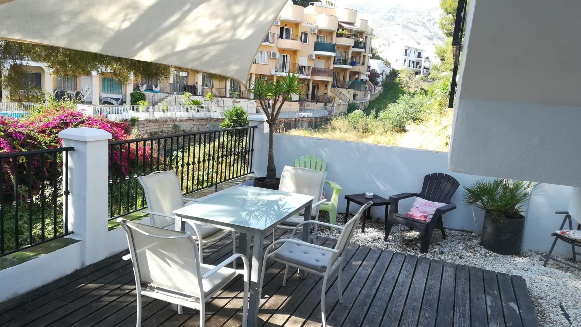 Burriana Holiday Apartments 네르하 객실 사진